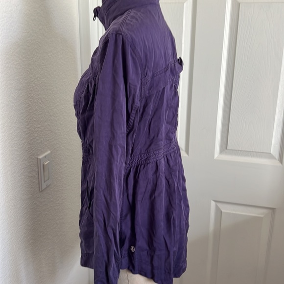 Lululemon reversible jacket - Picture 7 of 9
